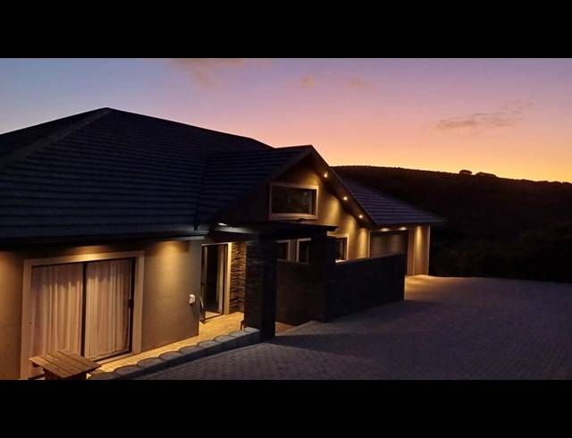 4 BEDROOM HOUSE FOR SALE IN NUM NUM CAPE ESTATE